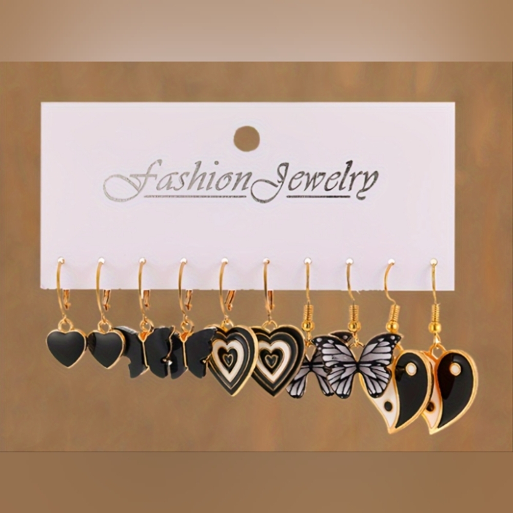 New 5 Pairs Of Fashion Gold and Black Heart Earrings Set
